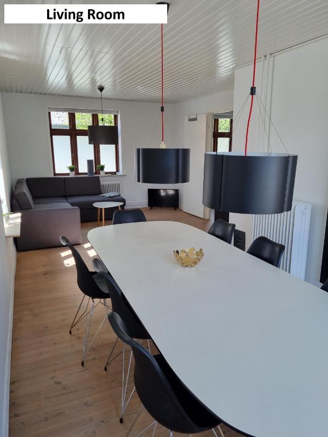 Taet Pa Centrum & Mch/Boxen - Huset Nr. 11 แฮร์นิง ภายนอก รูปภาพ