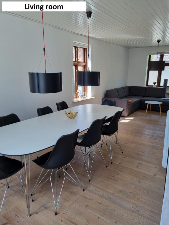Taet Pa Centrum & Mch/Boxen - Huset Nr. 11 แฮร์นิง ภายนอก รูปภาพ